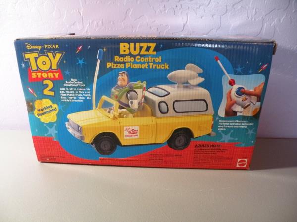 Toy Story 2 Buzz Lightyear RADIO CONTROL Pizza Planet Truck Sealed Damaged Box